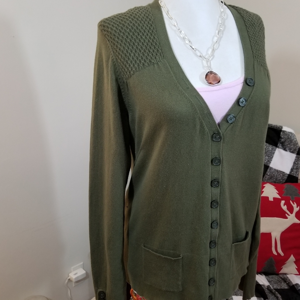 Tommy Hilfiger sz lg sweater olive V neck cardigan